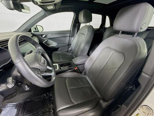 2020 Audi Q3 45 Premium