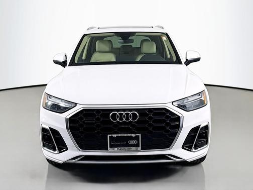 2023 Audi Q5 45 S line Premium