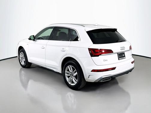 2023 Audi Q5 45 S line Premium