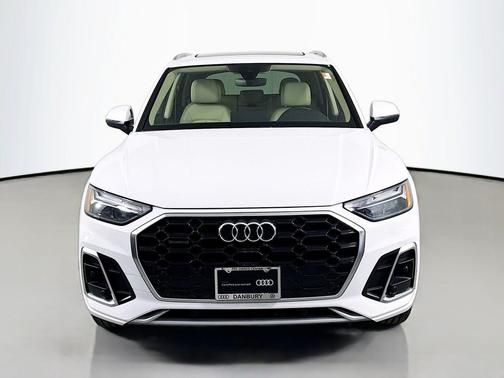 2023 Audi Q5 45 S line Premium