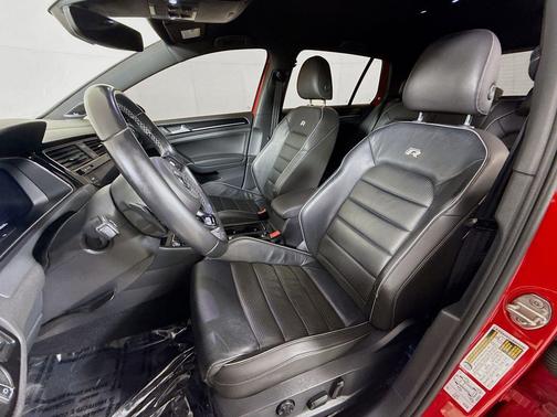 Tornado Red 2018 Volkswagen Golf R 2.0T DSG