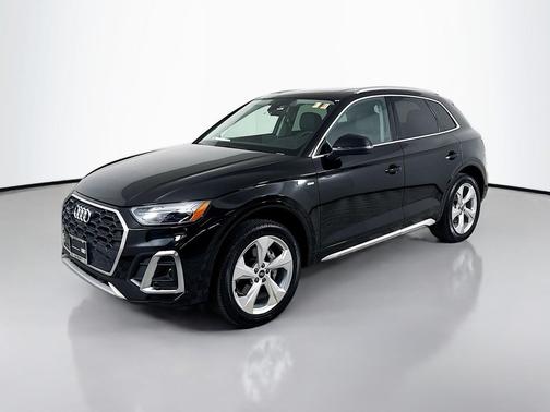 2023 Audi Q5 45 S line Premium Plus