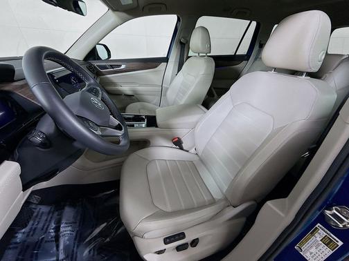 2025 Volkswagen Atlas 2.0T SEL