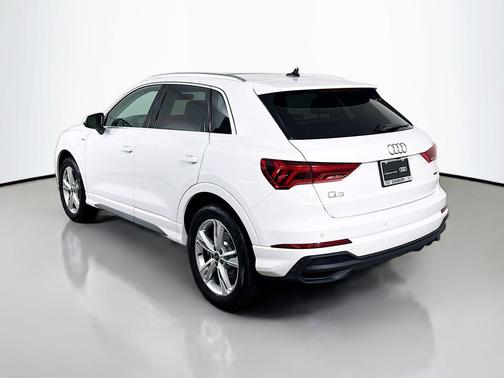 2024 Audi Q3 45 S line Premium Plus