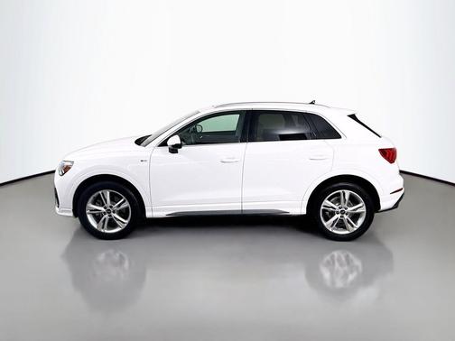 2024 Audi Q3 45 S line Premium Plus