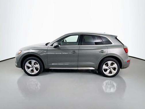 2023 Audi Q5 45 S line Premium Plus