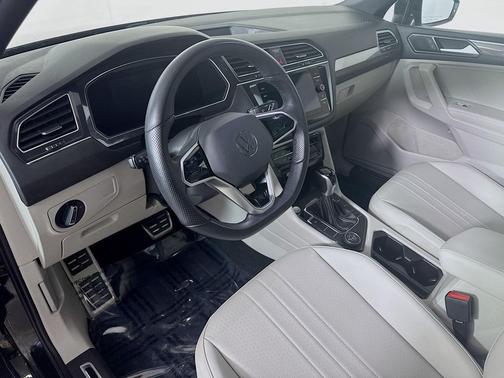 2022 Volkswagen Tiguan 2.0T SE R-Line Black 4MOTION