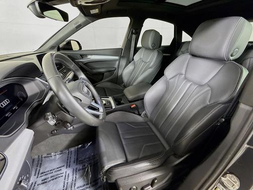 2023 Audi Q5 45 S line Premium Plus