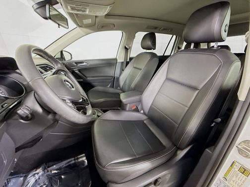 Pure White 2021 Volkswagen Tiguan 2.0T SE 4MOTION