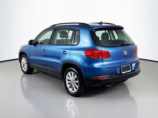 Pacific Blue Metallic 2018 Volkswagen Tiguan Limited 2.0T 4MOTION