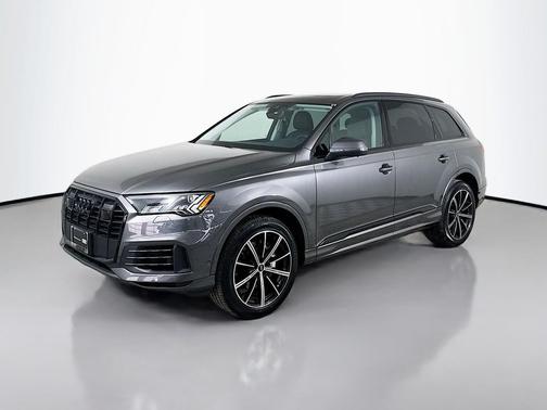 2023 Audi Q7 55 Premium Plus