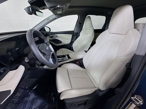 2025 Audi Q6 e-tron Premium Plus quattro