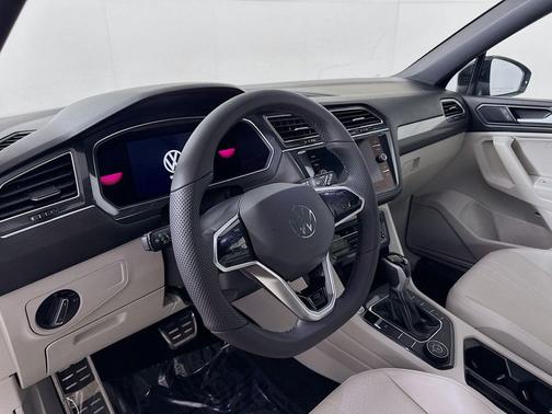 2022 Volkswagen Tiguan 2.0T SE R-Line Black 4MOTION