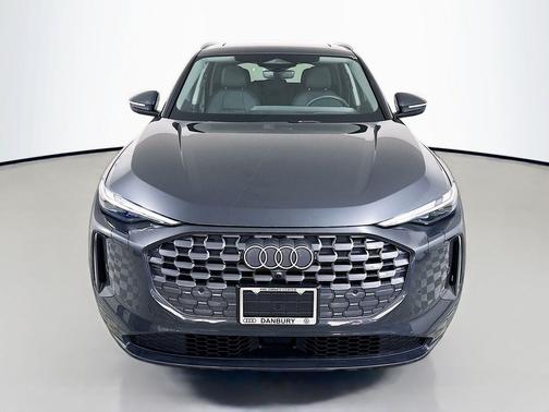 2025 Audi Q5 Premium TFSI quattro S tronic