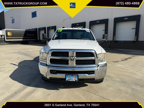 Bright White Clearcoat 2018 RAM 3500 Tradesman Regular Cab 4x2 8' Box