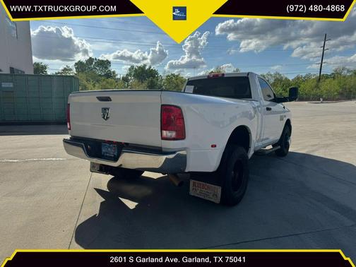 Bright White Clearcoat 2018 RAM 3500 Tradesman Regular Cab 4x2 8' Box