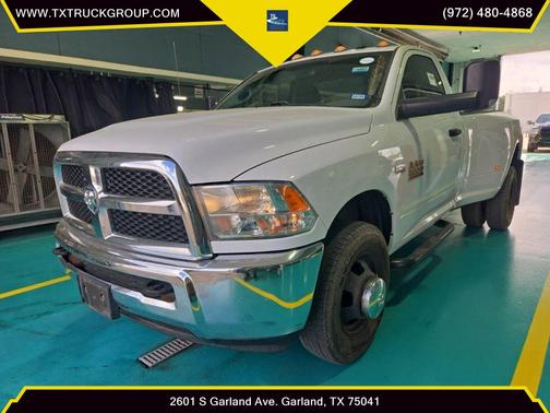 Bright White Clearcoat 2018 RAM 3500 Tradesman Regular Cab 4x2 8' Box