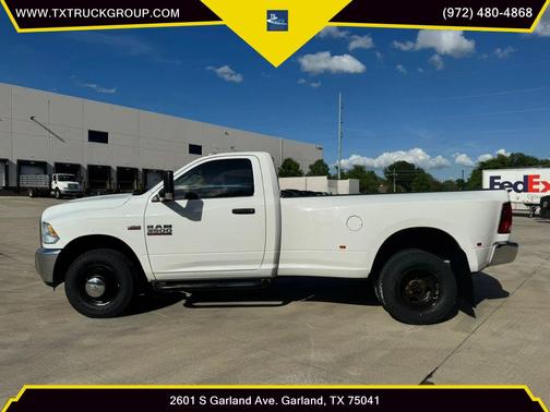 Bright White Clearcoat 2018 RAM 3500 Tradesman Regular Cab 4x2 8' Box