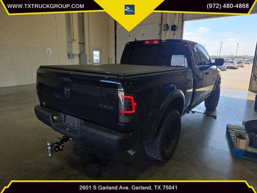 Diamond Black Crystal Pearlcoat 2022 RAM 1500 Classic Warlock Quad Cab 4x4 6'4' Box