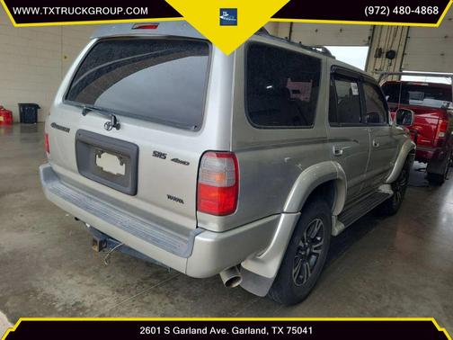 Millennium Silver Metallic 2000 Toyota 4Runner Base