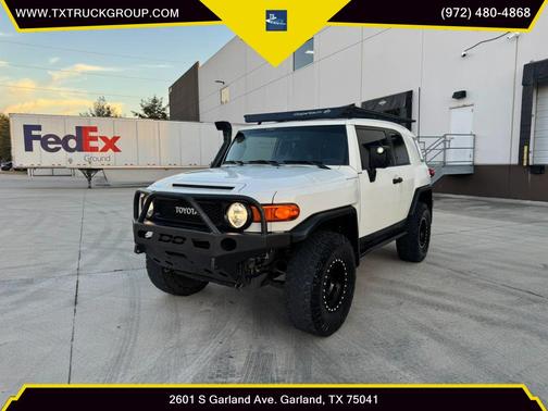 2014 Toyota FJ Cruiser Base