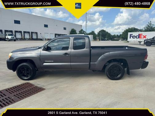 Magnetic Gray Metallic 2011 Toyota Tacoma Access Cab
