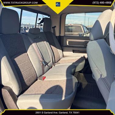 2018 RAM 3500 Big Horn Crew Cab 4x4 8' Box