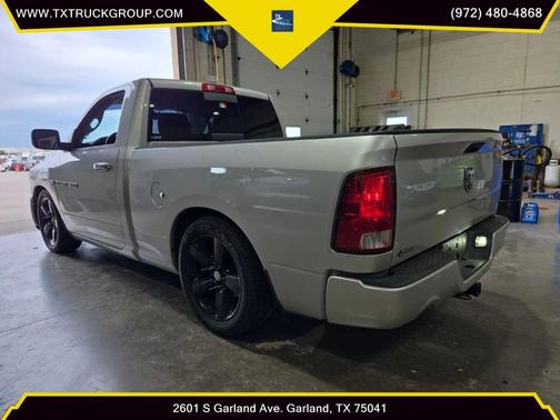 Bright Silver Metallic Clearcoat 2012 RAM 1500 ST