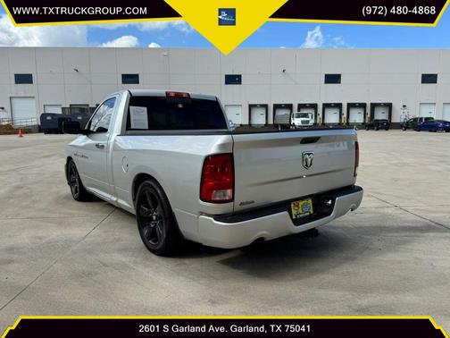 Bright Silver Metallic Clearcoat 2012 RAM 1500 ST