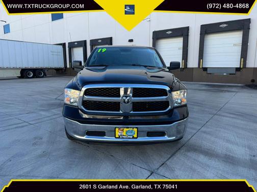 2019 RAM 1500 SLT