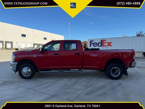 2024 RAM 3500 Tradesman Crew Cab 4x4 8' Box