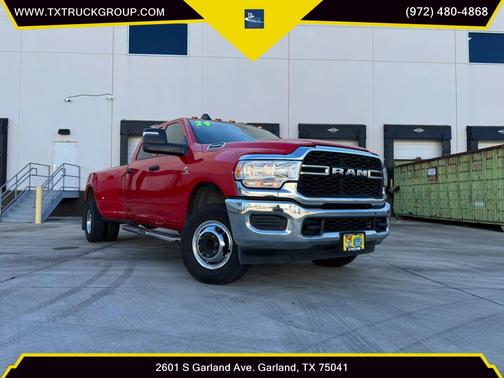 2024 RAM 3500 Tradesman Crew Cab 4x4 8' Box