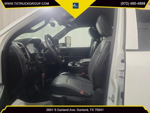 2021 RAM 3500 Tradesman Crew Cab 4x4 8' Box