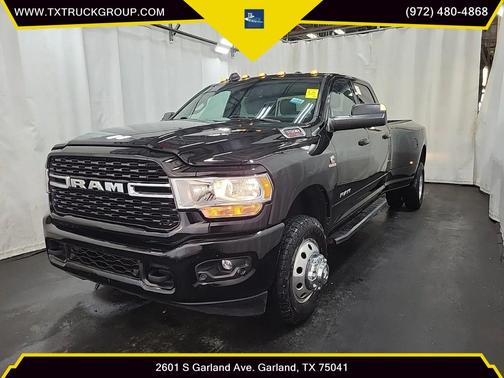 2022 RAM 3500 Big Horn Crew Cab 4x4 8' Box