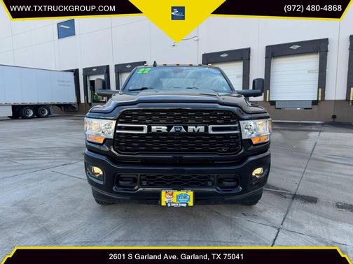 2022 RAM 3500 Big Horn Crew Cab 4x4 8' Box