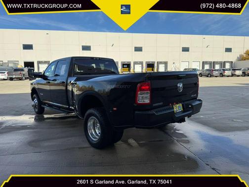 2022 RAM 3500 Big Horn Crew Cab 4x4 8' Box