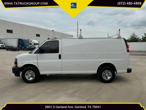 Summit White 2021 Chevrolet Express 2500 LT