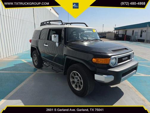 2012 Toyota FJ Cruiser Base