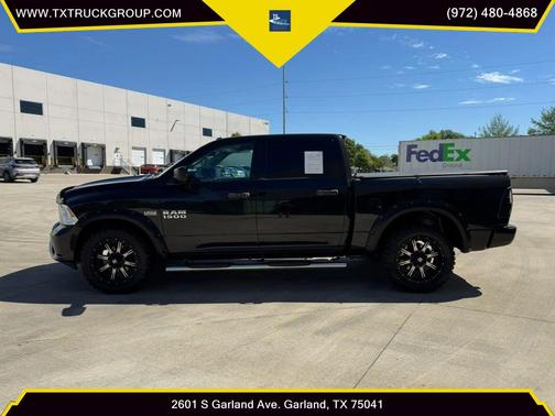 BLACK 2016 RAM 1500 Tradesman/Express