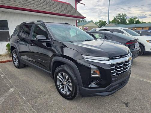 Mosaic Black Metallic 2025 Chevrolet Equinox 1LT