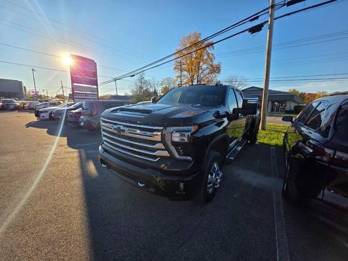 2024 Chevrolet Silverado 3500 High Country