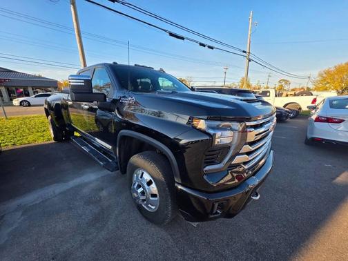 2024 Chevrolet Silverado 3500 High Country