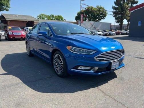 Photo 1 of 22 of 2017 Ford Fusion SE