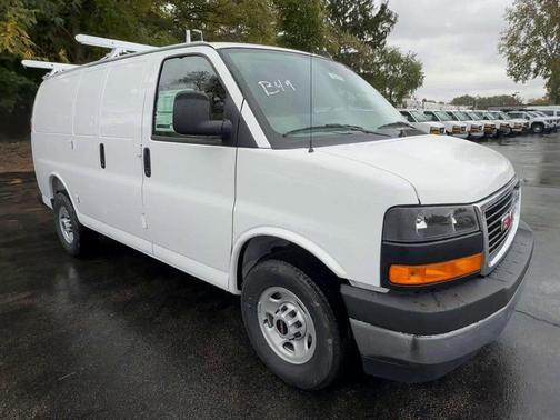 2025 GMC Savana 2500 Work Van