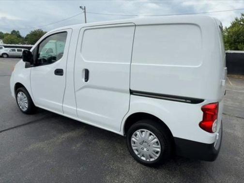 2021 Nissan NV200 S