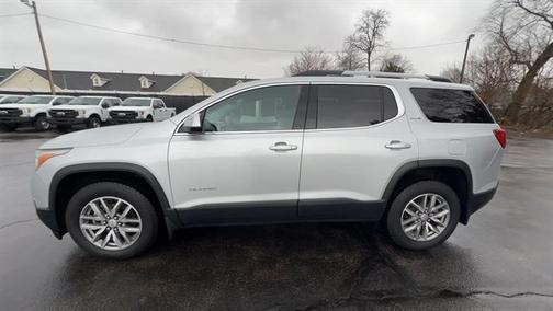 2017 GMC Acadia SLE-2