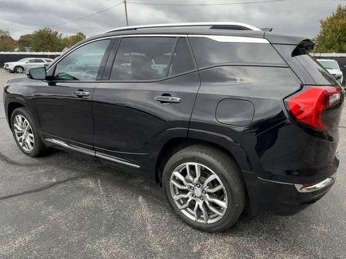 2023 GMC Terrain Denali