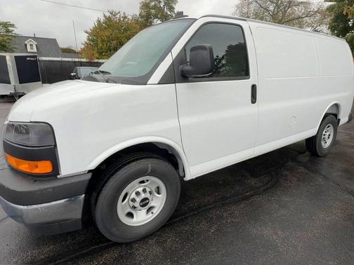 2025 GMC Savana 2500 Work Van