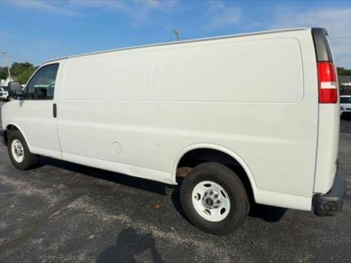 2017 GMC Savana 2500 Work Van