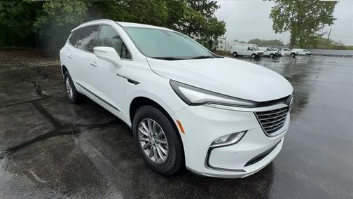 2022 Buick Enclave Essence